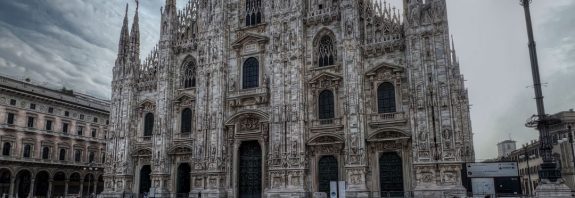 Duomo di Milano all'alba