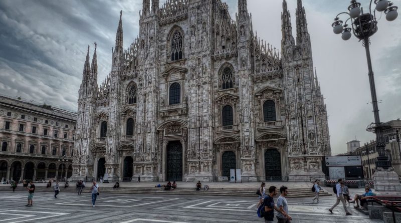 Duomo di Milano all'alba