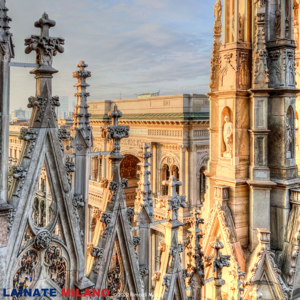 Vista della Galleria Vittorio Emanuele II dalle terrazze del Duomo.