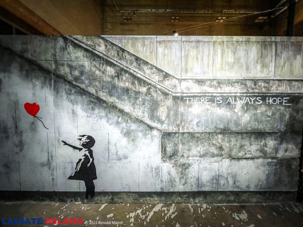 THE WORLD OF BANKSY - Girl With Ballon