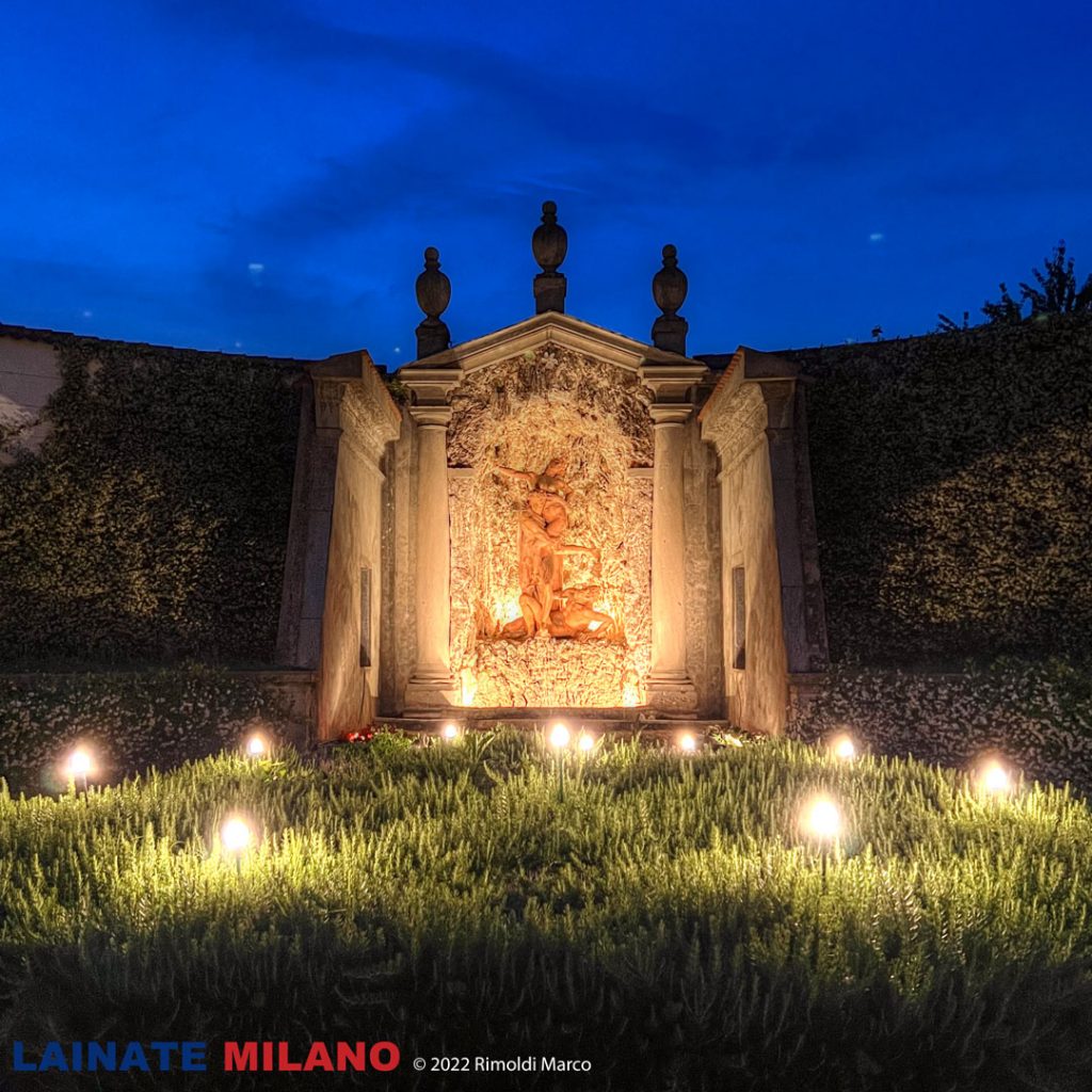 Villa Litta by Night. Il giardino nord illuminato con un'inedita installazione luminosa.