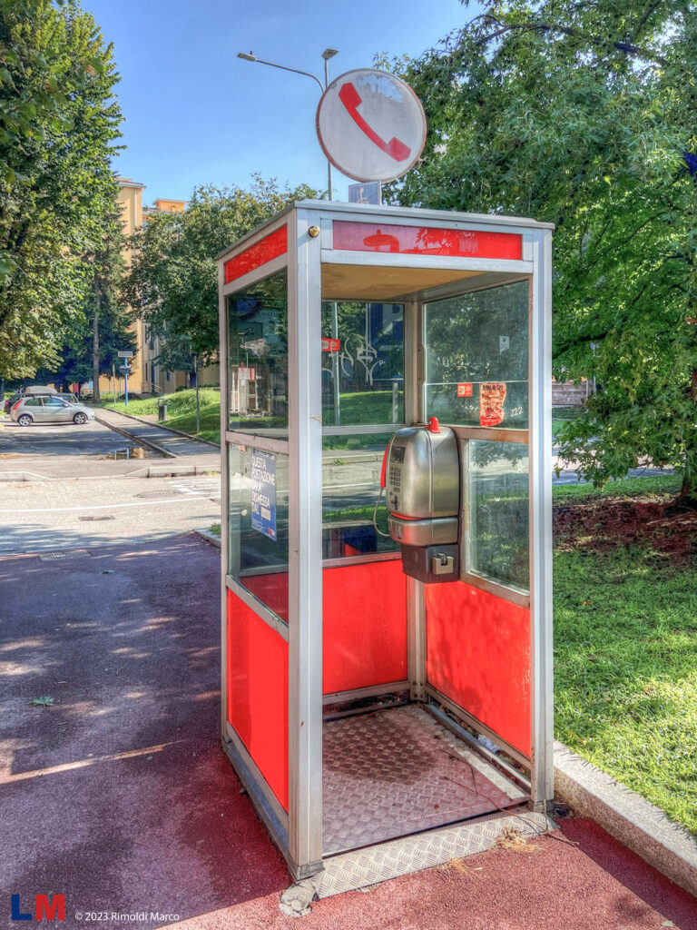 Cabina telefonica di Viale Rimembranze. La sua rimozione + prevista per il 13 agosto 2023