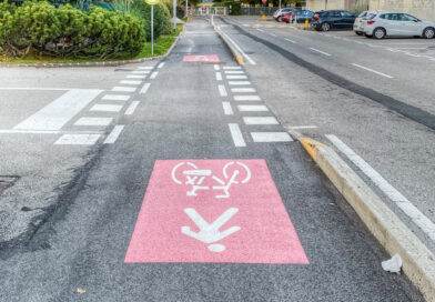 Perché pedalare sui marciapiedi viene considerato un delitto così terribile? Per cavillosità e formalismo